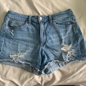 Size 12 UniversalThread Ripped Jean Shorts